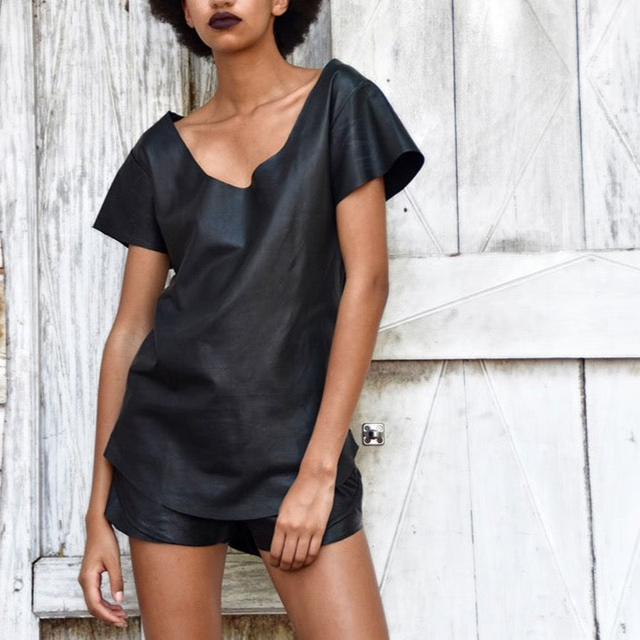 Leather T-shirt black by Patricia Bos 
