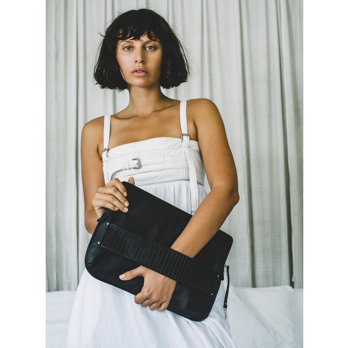 ALALA | BLACK | LAPTOP SLEEVE CLUTCH