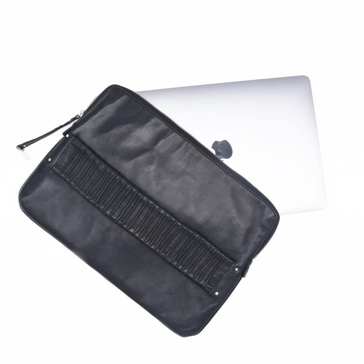 ALALA | BLACK | LAPTOP SLEEVE CLUTCH